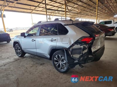 Drugie zdjęcie samochodu z przodu: 2023 TOYOTA RAV4 XLE PREMIUM VIN:4T3B6RFV0PU138612 - miniatura