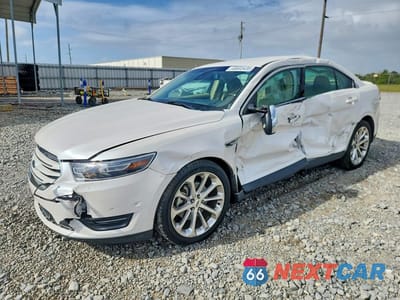 2018 FORD TAURUS LIMITED 1FAHP2F80JG113274 - główne zdjęcie licytacji z USA - miniatura