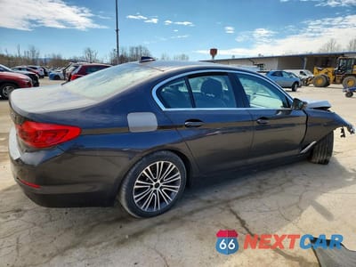 Trzecie zdjęcie samochodu z tyłu: 2020 BMW 540 XI VIN:WBAJS3C05LWW67320 - miniatura