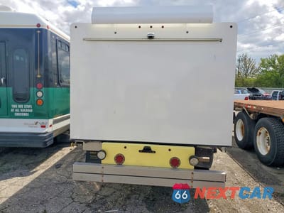 Zdjęcie 6 z 12 samochodu: 2019 FORD ECONOLINE E450 SUPER DUTY CUTAWAY VAN VIN:1FDXE4FS1KDC52265 - miniatura