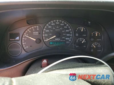 Zdjęcie 9 z 12 samochodu: 2002 CHEVROLET AVALANCHE C1500 VIN:3GNEC13T62G188019 - miniatura