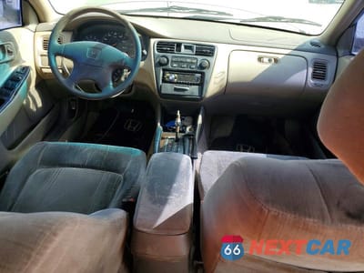 Zdjęcie 8 z 12 samochodu: 2000 HONDA ACCORD VIN:1HGCG567XYA073829 - miniatura