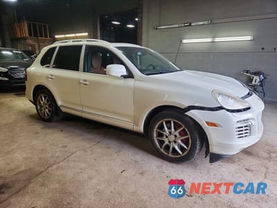 Czwarte zdjęcie samochodu z boku: 2008 PORSCHE CAYENNE TURBO VIN:WP1AC29P98LA90524 - miniatura