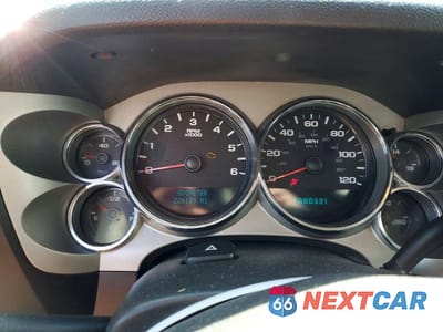 Zdjęcie 9 z 12 samochodu: 2007 CHEVROLET SILVERADO K1500 CREW CAB VIN:3GCEK13M67G557599 - miniatura