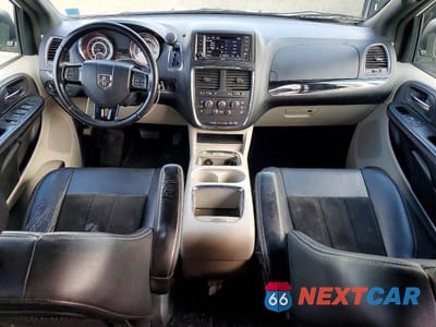 Zdjęcie 8 z 13 samochodu: 2018 DODGE GRAND CARAVAN SE VIN:2C4RDGBG9JR175790 - miniatura