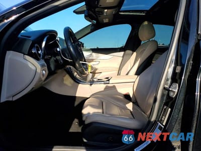 Zdjęcie 7 z 12 samochodu: 2018 MERCEDES-BENZ C 300 VIN:55SWF4JB9JU239113 - miniatura