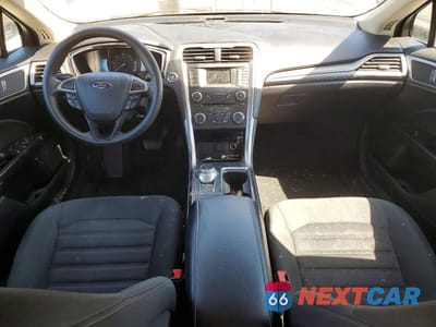 Zdjęcie 8 z 12 samochodu: 2017 FORD FUSION SE HYBRID VIN:3FA6P0LU0HR381869 - miniatura