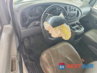 Zdjęcie 8 z 13 samochodu: 1999 FORD E250 UTILITY / SERVICE VAN VIN:1FTNS24L4XHC20382 - miniatura