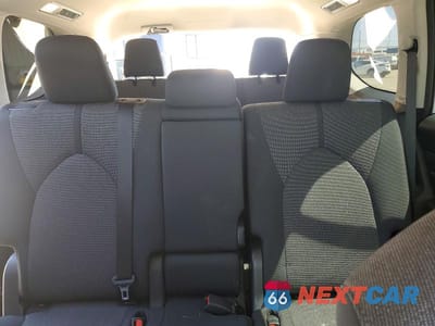 Zdjęcie 10 z 13 samochodu: 2025 TOYOTA GRAND HIGHLANDER HYBRID LE VIN:5TDACAB5XSS042332 - miniatura