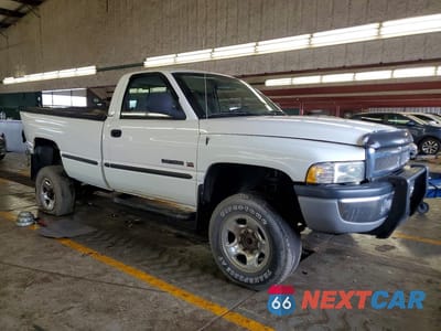Czwarte zdjęcie samochodu z boku: 2002 DODGE RAM 2500 VIN:3B7KF26Z72M229204 - miniatura