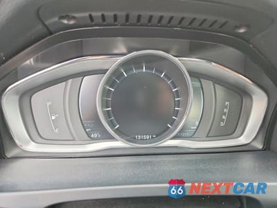 Zdjęcie 9 z 12 samochodu: 2016 VOLVO S60 PLATINUM VIN:YV149MFM8G2394414 - miniatura