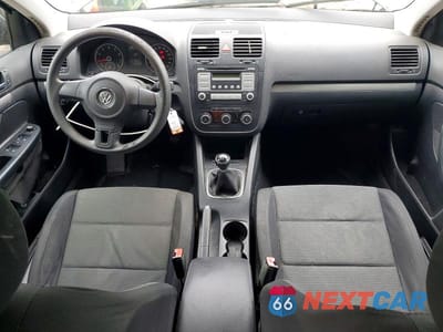 Zdjęcie 8 z 12 samochodu: 2010 VOLKSWAGEN JETTA S VIN:3VWJX7AJ2AM022402 - miniatura