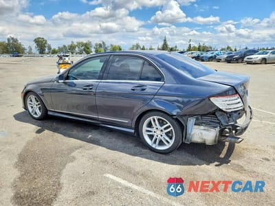 Drugie zdjęcie samochodu z przodu: 2014 MERCEDES-BENZ C 250 VIN:WDDGF4HBXER315777 - miniatura