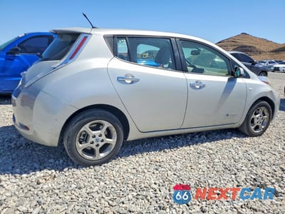 Trzecie zdjęcie samochodu z tyłu: 2012 NISSAN LEAF SV VIN:JN1AZ0CP0CT022685 - miniatura