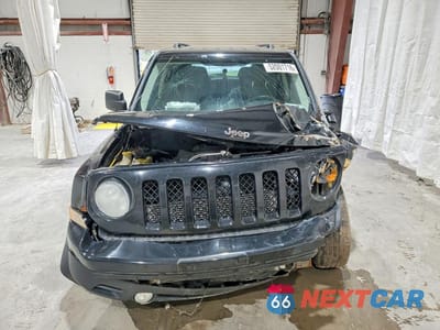 Piąte zdjęcie samochodu w środku: 2012 JEEP PATRIOT SPORT VIN:1C4NJRBB9CD584160 - miniatura