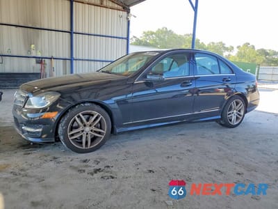 2013 MERCEDES-BENZ C 300 4MATIC WDDGF8AB1DR292535 - główne zdjęcie licytacji z USA - miniatura