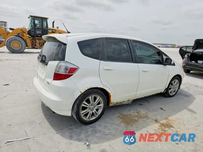 Trzecie zdjęcie samochodu z tyłu: 2009 HONDA FIT SPORT VIN:JHMGE88659S040114 - miniatura
