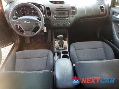 Zdjęcie 8 z 12 samochodu: 2018 KIA FORTE LX VIN:3KPFK4A78JE165486 - miniatura