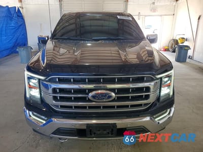 Piąte zdjęcie samochodu w środku: 2023 FORD F150 SUPERCREW VIN:1FTFW1E89PKF84541 - miniatura
