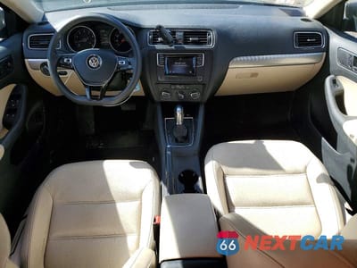 Zdjęcie 8 z 11 samochodu: 2018 VOLKSWAGEN JETTA SE VIN:3VWDB7AJ6JM236045 - miniatura