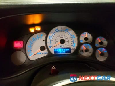 Zdjęcie 9 z 12 samochodu: 2002 CHEVROLET SILVERADO K1500 VIN:2GCEK19T721197713 - miniatura