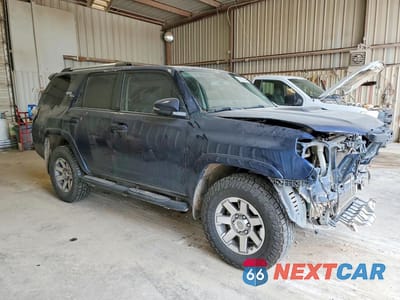 Czwarte zdjęcie samochodu z boku: 2016 TOYOTA 4RUNNER TRAIL PREMIUM VIN:JTEBU5JR0G5276940 - miniatura