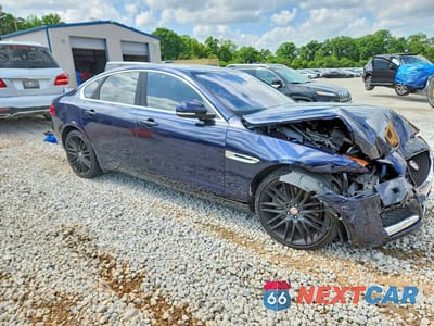 Czwarte zdjęcie samochodu z boku: 2016 JAGUAR XF PRESTIGE VIN:SAJBE4BV2GCY18771 - miniatura