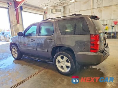Drugie zdjęcie samochodu z przodu: 2011 CHEVROLET TAHOE K1500 LT VIN:1GNSKBE08BR107875 - miniatura