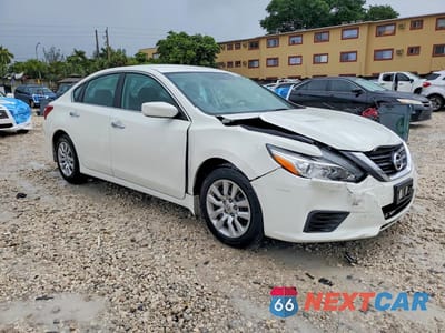 Czwarte zdjęcie samochodu z boku: 2018 NISSAN ALTIMA 2.5 S VIN:1N4AL3AP3JC140235 - miniatura