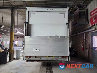 Zdjęcie 6 z 10 samochodu: 2024 ISUZU NPR HD BOX TRUCK VIN:54DC4W1D0RS203005 - miniatura