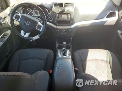Zdjęcie 8 z 12 samochodu: 2018 DODGE JOURNEY SE VIN:3C4PDCAB7JT518244 - miniatura