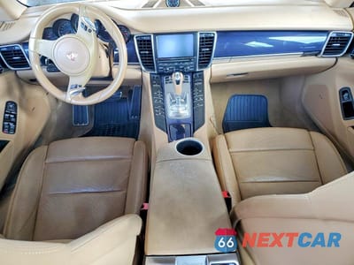 Zdjęcie 8 z 12 samochodu: 2014 PORSCHE PANAMERA 2 VIN:WP0AA2A74EL011520 - miniatura
