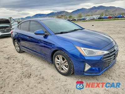 Czwarte zdjęcie samochodu z boku: 2019 HYUNDAI ELANTRA SEL VIN:5NPD84LF0KH447080 - miniatura