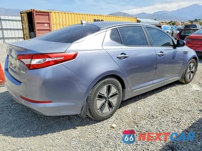 Trzecie zdjęcie samochodu z tyłu: 2011 KIA OPTIMA HYBRID BASE VIN:KNAGM4AD0B5005598 - miniatura