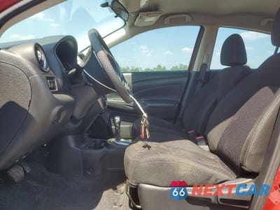 Zdjęcie 7 z 12 samochodu: 2017 NISS VERSA VIN:3N1CN7AP7HK430506 - miniatura