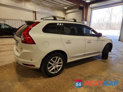 Trzecie zdjęcie samochodu z tyłu: 2017 VOLVO XC60 T5 VIN:YV440MDJ0H2080909 - miniatura