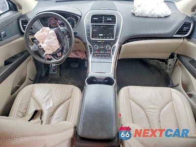 Zdjęcie 8 z 12 samochodu: 2016 LINCOLN MKX SELECT VIN:2LMTJ8KR9GBL71896 - miniatura