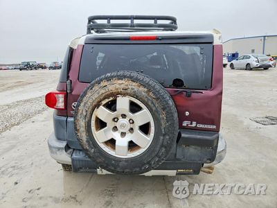 Zdjęcie 6 z 13 samochodu: 2007 TOYOTA FJ CRUISER BASE VIN:JTEBU11F170021953 - miniatura