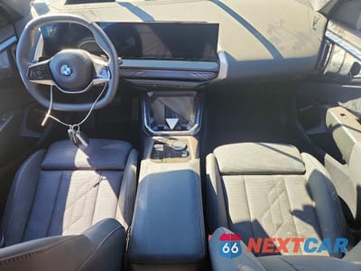 Zdjęcie 8 z 13 samochodu: 2025 BMW X3 30 XDRIVE VIN:5UX53GP06S9124329 - miniatura