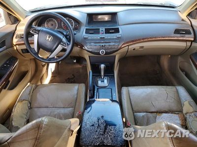Zdjęcie 8 z 12 samochodu: 2009 HONDA ACCORD EXL VIN:1HGCP26869A104406 - miniatura