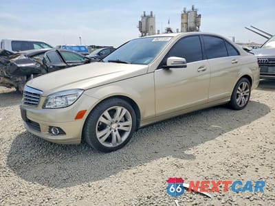 2010 MERCEDES-BENZ C 300 WDDGF5EB4AR127986 - główne zdjęcie licytacji z USA - miniatura