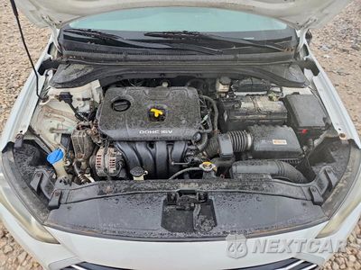 Zdjęcie 11 z 12 samochodu: 2018 HYUNDAI ELANTRA SE VIN:5NPD74LF6JH347020 - miniatura