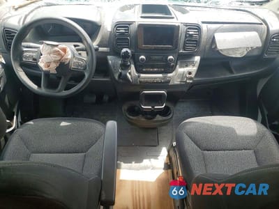 Zdjęcie 8 z 13 samochodu: 2022 RAM PROMASTER 2500 UTILITY / SERVICE VAN VIN:3C6LRVDGXNE103861 - miniatura