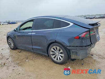 Drugie zdjęcie samochodu z przodu: 2020 TESLA MODEL X VIN:5YJXCBE23LF228690 - miniatura