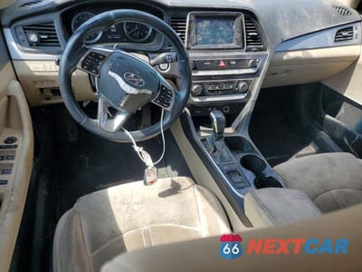 Zdjęcie 8 z 11 samochodu: 2018 HYUNDAI SONATA SEL VIN:5NPE34AF8JH648231 - miniatura
