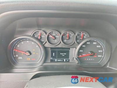 Zdjęcie 9 z 11 samochodu: 2021 CHEVROLET SILVERADO K1500 TRAIL BOSS CUSTOM VIN:3GCPYCEF6MG134129 - miniatura