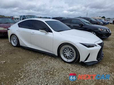Czwarte zdjęcie samochodu z boku: 2022 LEXUS IS 300 VIN:JTHDA1D26N5119454 - miniatura
