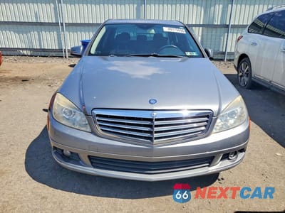 Piąte zdjęcie samochodu w środku: 2011 MERCEDES-BENZ C 300 4MATIC VIN:WDDGF8BB5BF538581 - miniatura