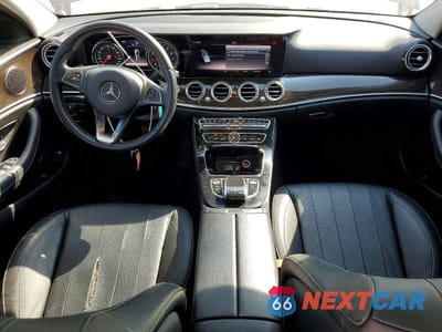 Zdjęcie 8 z 13 samochodu: 2018 MERCEDES-BENZ E 300 VIN:WDDZF4JB3JA376237 - miniatura