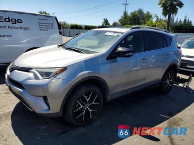 2018 TOYOTA RAV4 SE JTMNFREVXJD111016 - główne zdjęcie licytacji z USA - miniatura